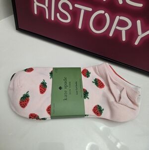 ⛔️SOLD OUT⛔️Kate Spade Pink Strawberry Ankle Socks Pack Of 3
